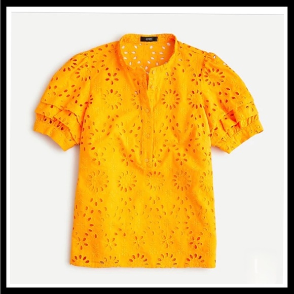 J. Crew Tops - 🥳🥳🎉HOST PICK!!!🥳Eyelet Puff-sleeve popover top with removable cami inside!!